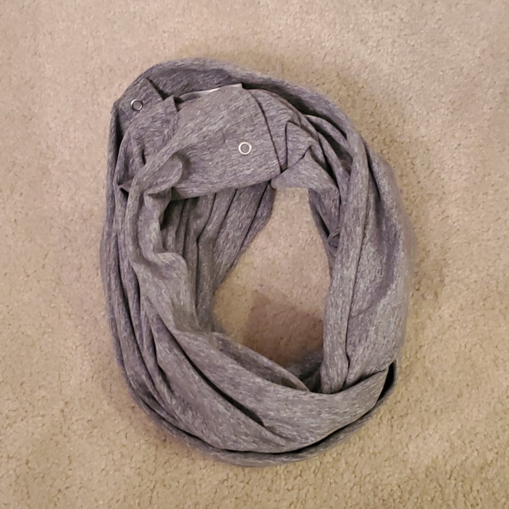 Ivivva by lululemon infinity scarf